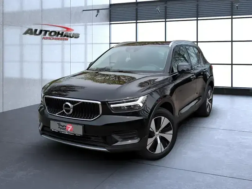 Gebraucht Volvo XC40 Momentum 129 PS (94 kW) 2022 Schwarz SUV