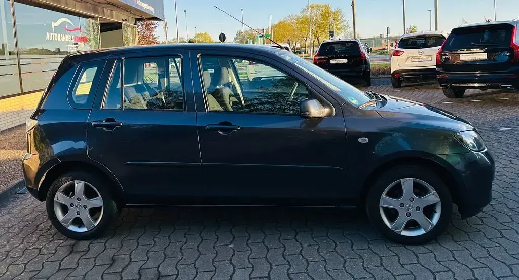 Usata Mazda 2 Active 80 CV (58 kW) 2007 Grigio Utilitaria