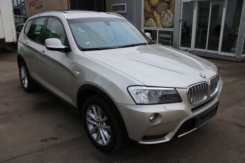 Silber Gebraucht 2011 BMW X3 SUV | 12.900 € (Guter Preis) - Bild 1/4