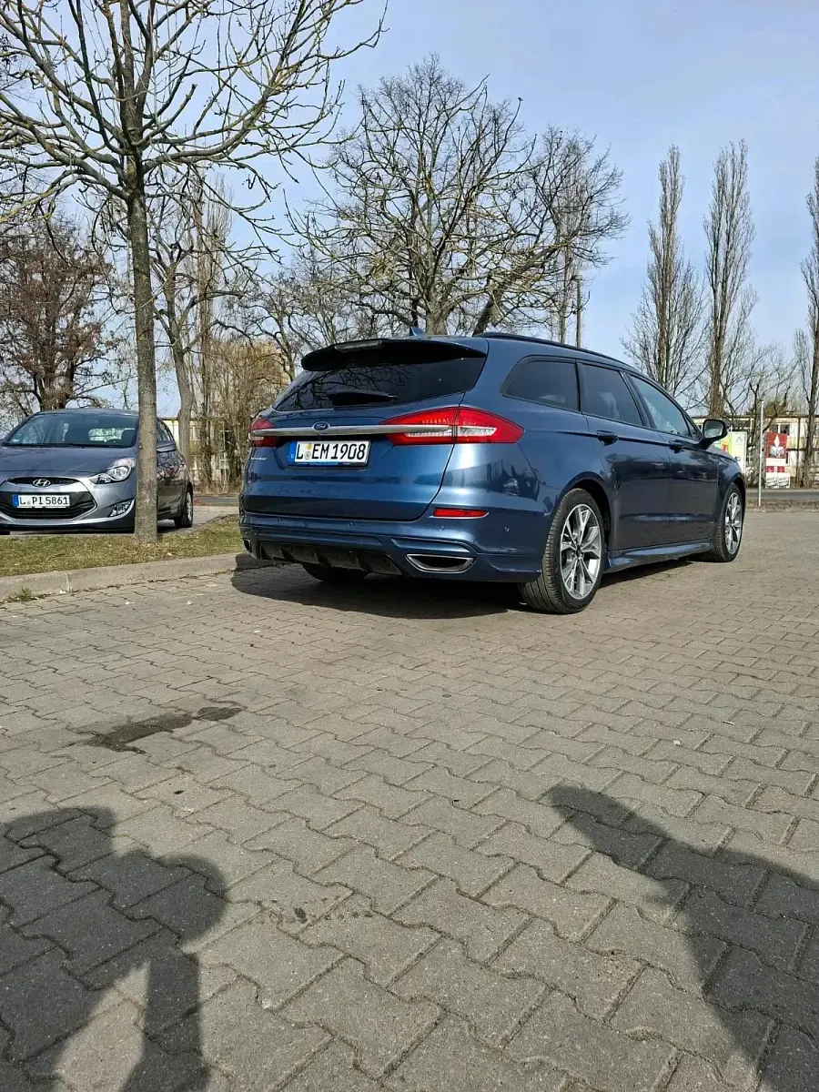 Używany Ford Mondeo 190 KM (139 kW) 2020 Niebieski Kombi