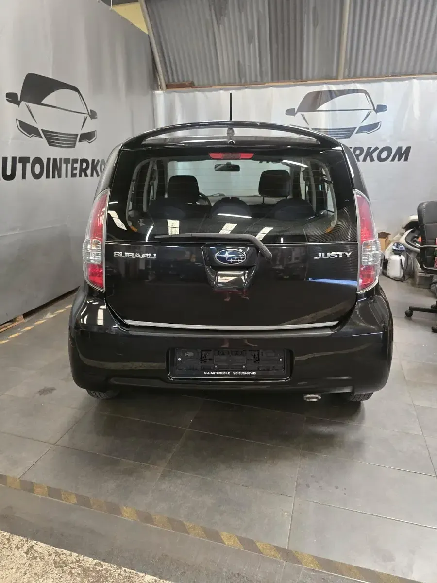 Gebraucht Subaru Justy 70 PS (51 kW) 2009 Schwarz Kleinwagen