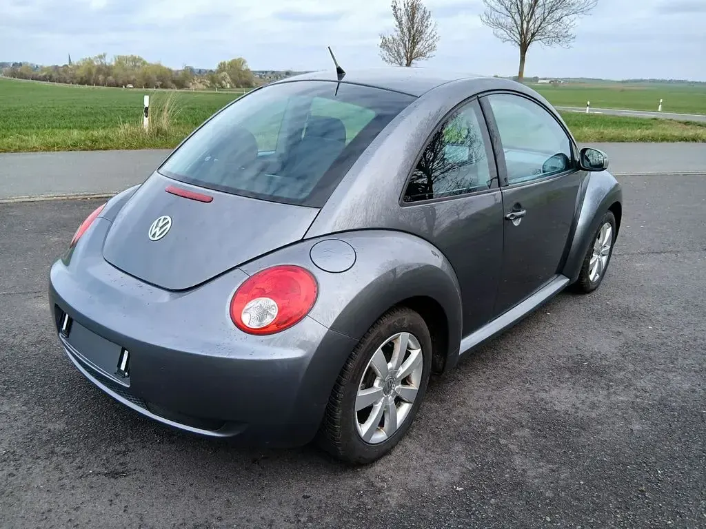 Gebraucht VW New Beetle 75 PS (55 kW) 2006 Grau Kleinwagen