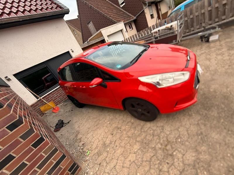 Rot Gebraucht 2013 Ford B-MAX Van / Kleinbus | 4.150 € (Superpreis) - Bild 1/4