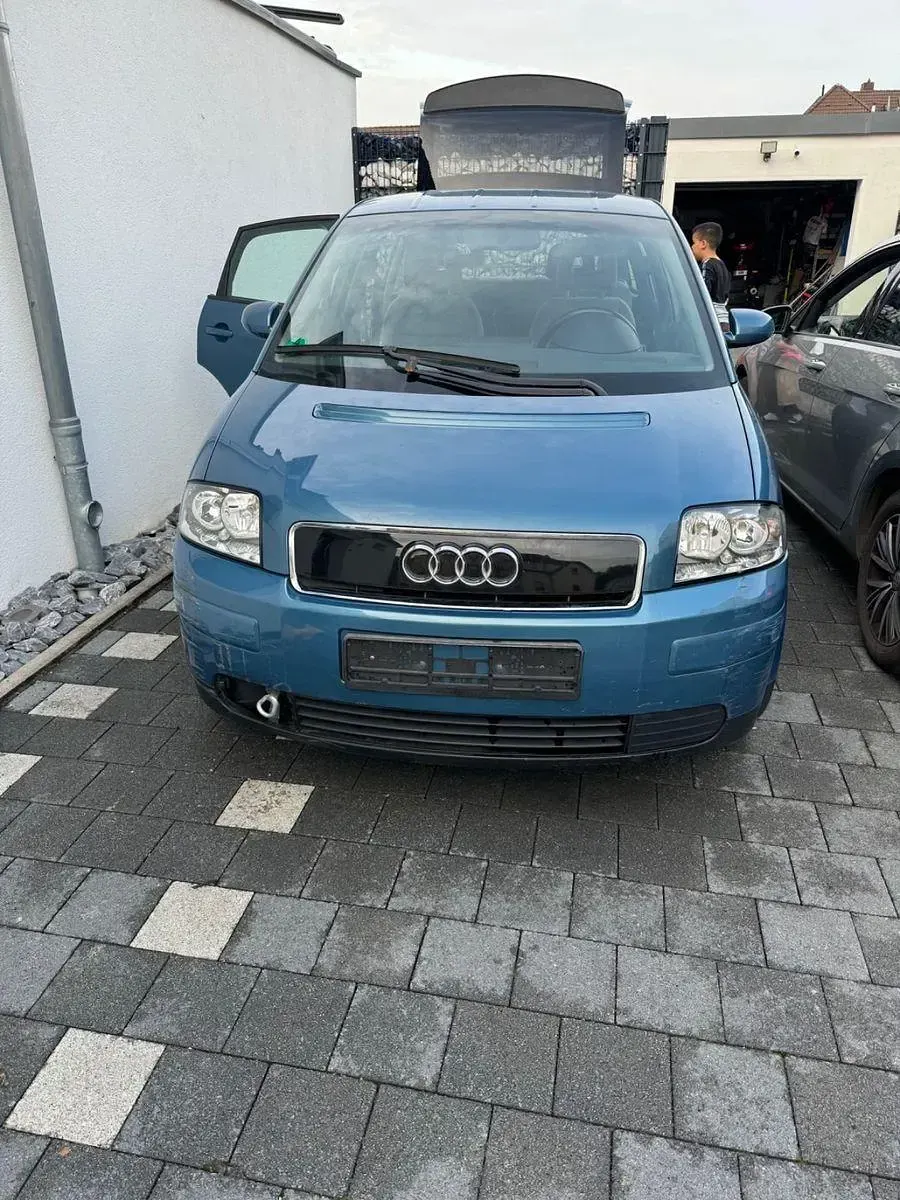 Gebraucht Audi A2 75 PS (55 kW) 2003 Blau Kleinwagen