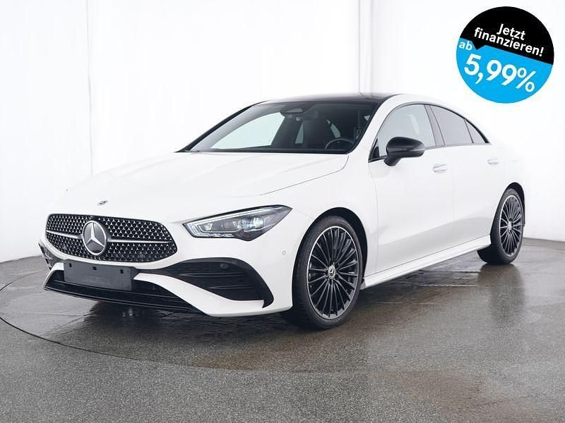 Weiß Gebraucht 2024 Mercedes CLA200 AMG Limousine | 37.890 € (Etwas zu teuer) - Bild 1/4