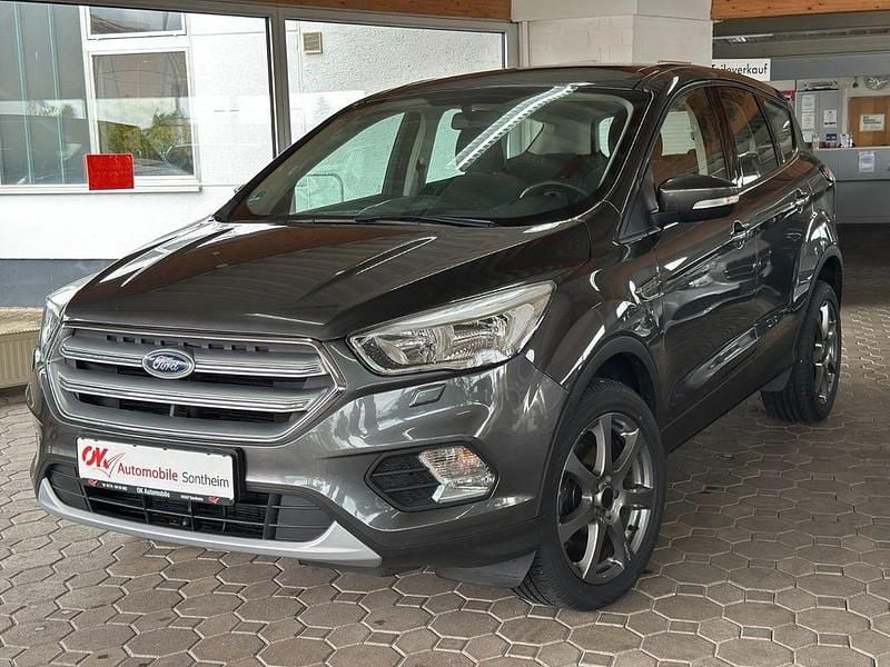 Grau Gebraucht 2018 Ford Kuga SUV | 11.390 € (Superpreis) - Bild 1/4