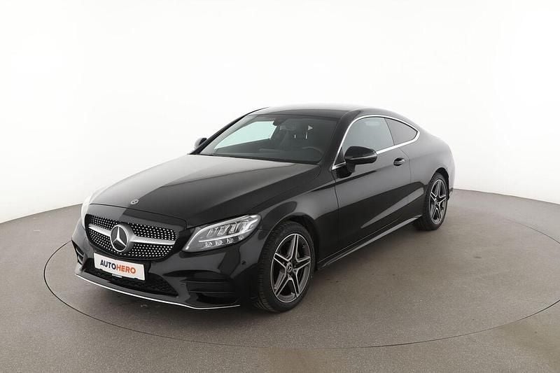 Schwarz Gebraucht 2020 Mercedes C180 AMG line Coupé | 27.950 € (Superpreis) - Bild 1/3
