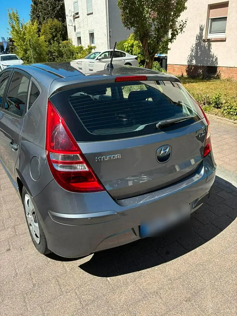 Gebraucht Hyundai i30 88 PS (64 kW) 2012 Grau Kombi