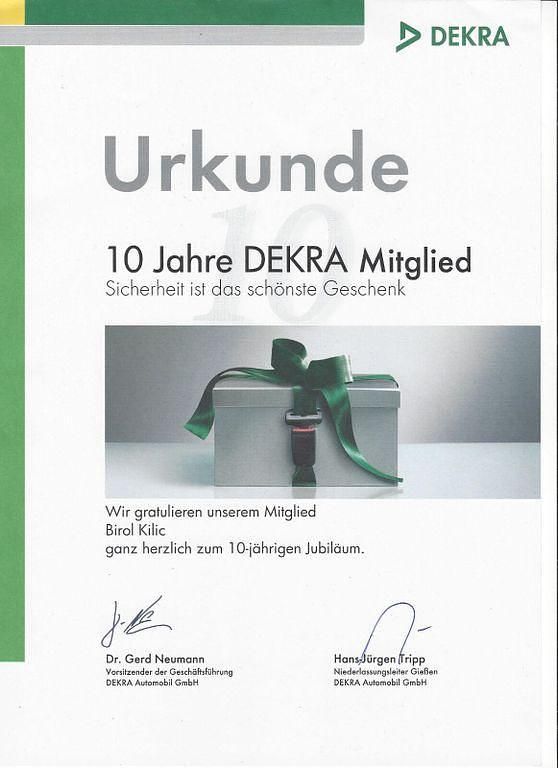 Grau Gebraucht 2022 Mercedes GLB250 AMG SUV | 39.990 € (Guter Preis) - Bild 1/2