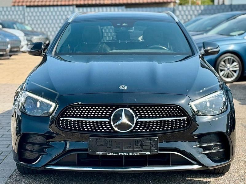 Gebraucht Mercedes E300 AMG line 194 PS (142 kW) 2020 Schwarz Limousine