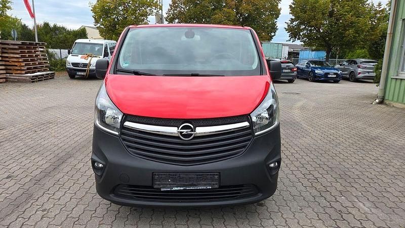 Gebraucht Opel Vivaro 125 PS (91 kW) 2018 Rot Van / Kleinbus