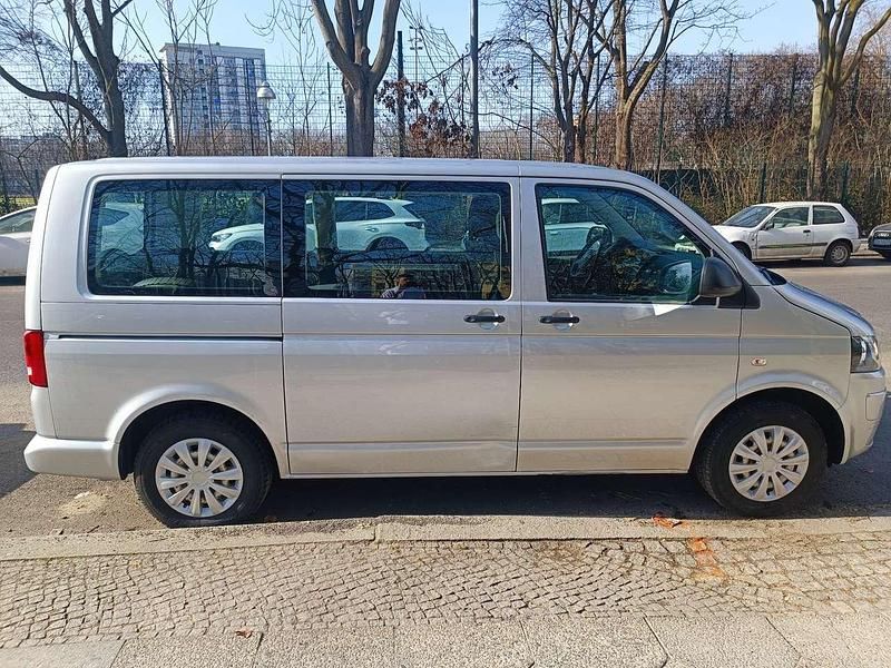 Gebraucht VW Transporter Startline 140 PS (102 kW) 2014 Silber Van