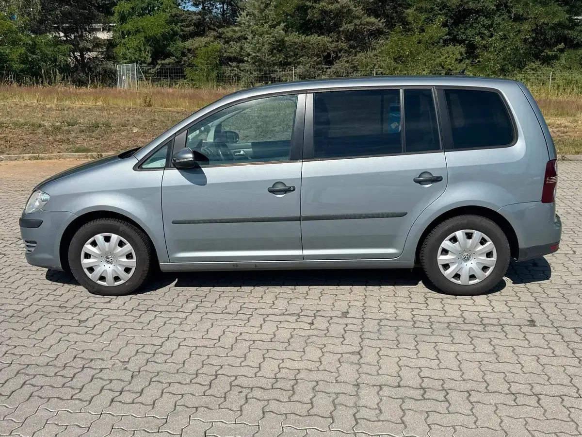 Gebraucht VW Touran 140 PS (102 kW) 2009 Grau Van / Kleinbus