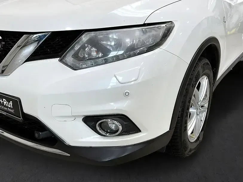 Gebraucht Nissan X-Trail Acenta 177 PS (130 kW) 2017 Brilliant white (m) SUV