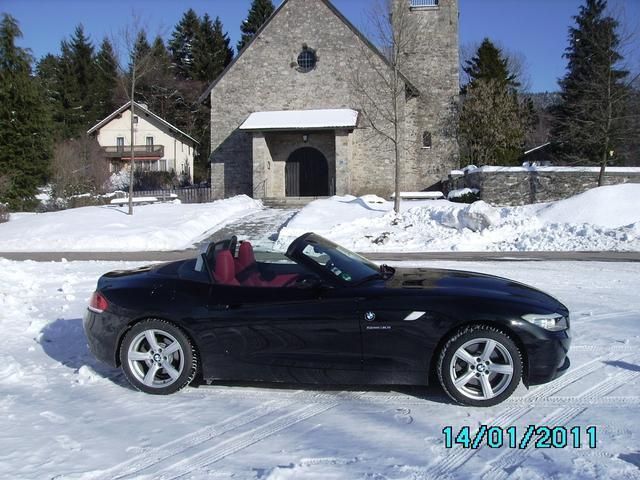 Gebraucht BMW Z4 351 PS (258 kW) 2010 Schwarz metallic Cabrio