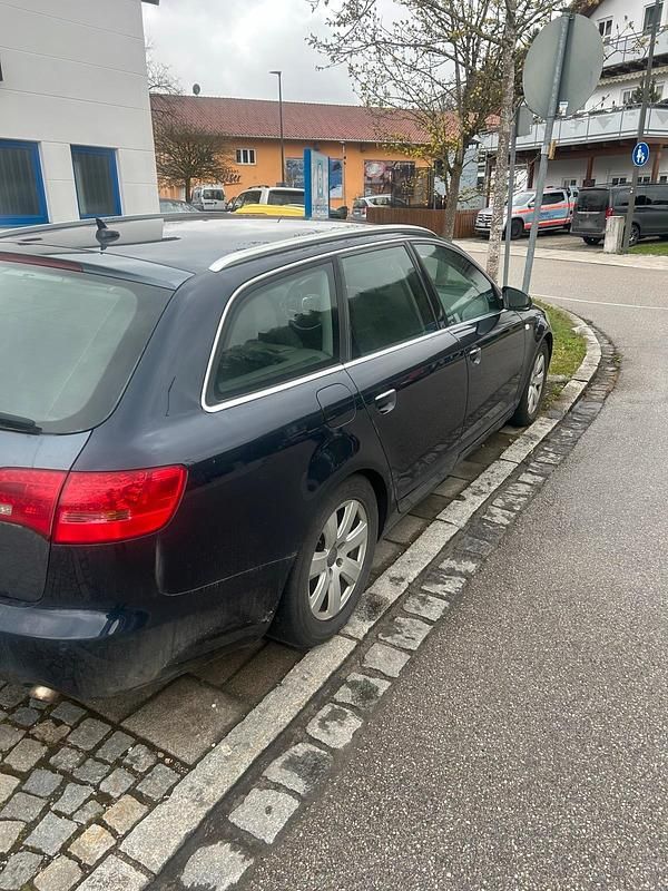 Usado Audi A6 225 HP (165 kW) 2005 Azul Carrinha