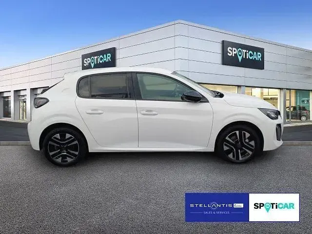 Gebraucht Peugeot 208 Allure 110 PS (80 kW) 2024 Weiß Kleinwagen
