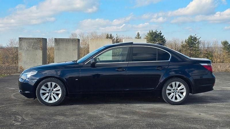 Gebraucht BMW 520 170 PS (125 kW) 2004 Blau Limousine