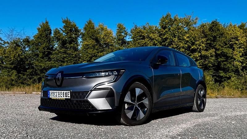 Gebraucht Renault Megane E-Tech 161 kW (220 PS) 2022 Grau SUV