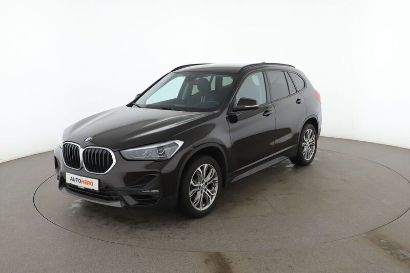 Braun Gebraucht 2021 BMW X1 Advantage SUV | 26.030 € (Guter Preis) - Bild 1/4