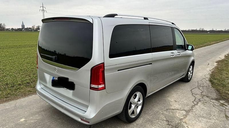 Gebraucht Mercedes V250 Edition 190 PS (139 kW) 2022 Silber Van / Kleinbus