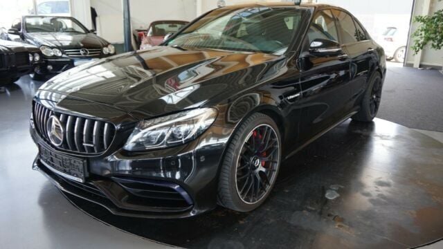 Gebraucht Mercedes C63 AMG AMG 510 PS (375 kW) 2018 Schwarz metallic Limousine