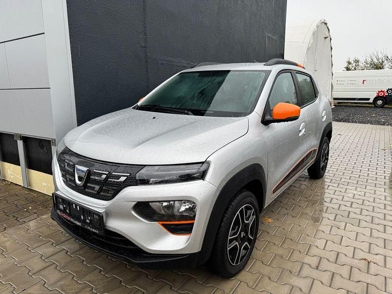 Silber Gebraucht 2022 Dacia Spring Comfort Plus Kleinwagen | 8.950 € (Guter Preis) - Bild 1/4