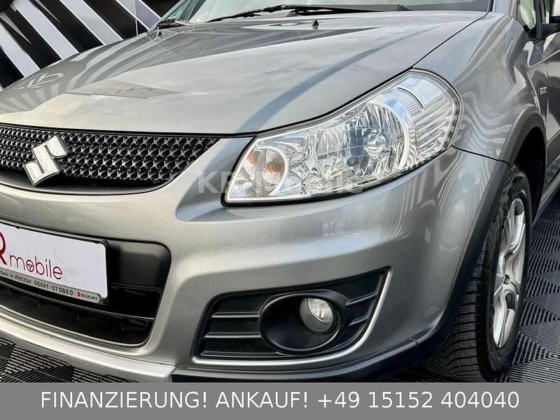 Gebraucht Suzuki SX4 Club 135 PS (99 kW) 2011 Grau Limousine