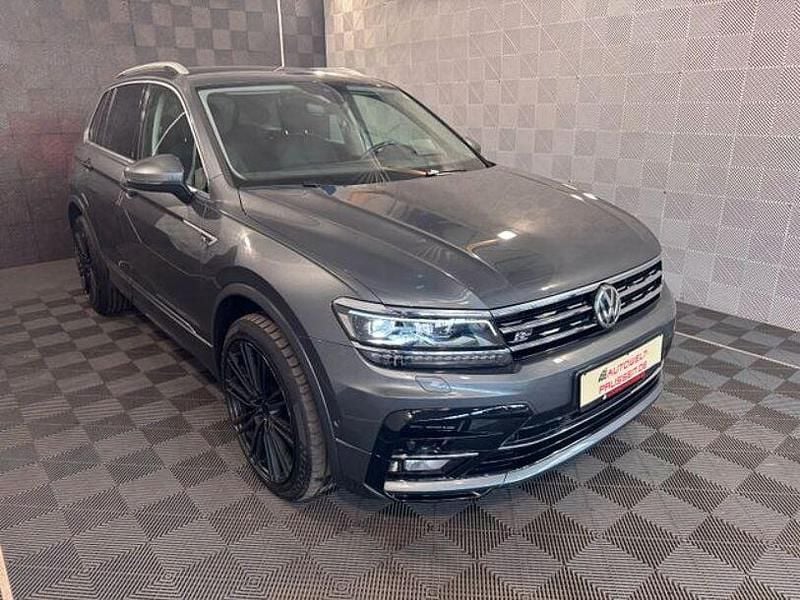 Grau Gebraucht 2019 VW Tiguan R-line SUV | 24.780 € (Superpreis) - Bild 1/4