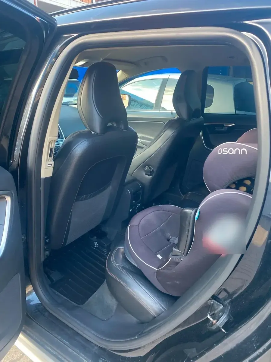 Gebraucht Volvo XC60 215 PS (158 kW) 2010 Schwarz SUV