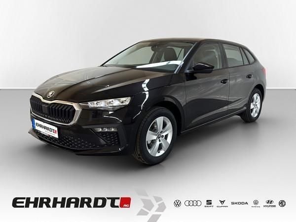 Schwarz (schwarzmagic perleffekt) Neu 2025 Skoda Scala Essence Kleinwagen | 22.980 € (Fairer Preis) - Bild 1/4