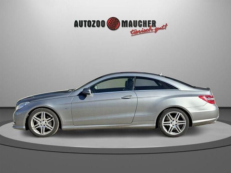 Gebraucht Mercedes E250 204 PS (150 kW) 2013 Palladiumsilber Coupé