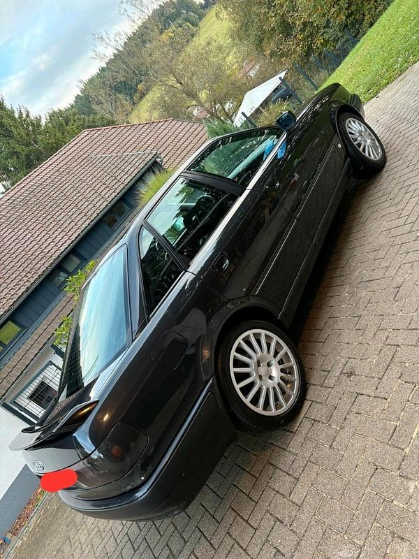 Gebraucht Audi 80 150 PS (110 kW) 1992 Schwarz Limousine