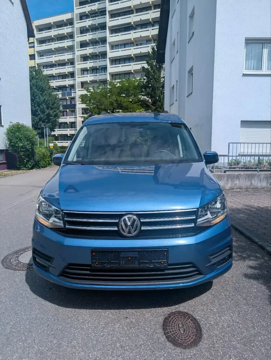 Gebraucht VW Caddy 102 PS (75 kW) 2016 Blau Van / Kleinbus