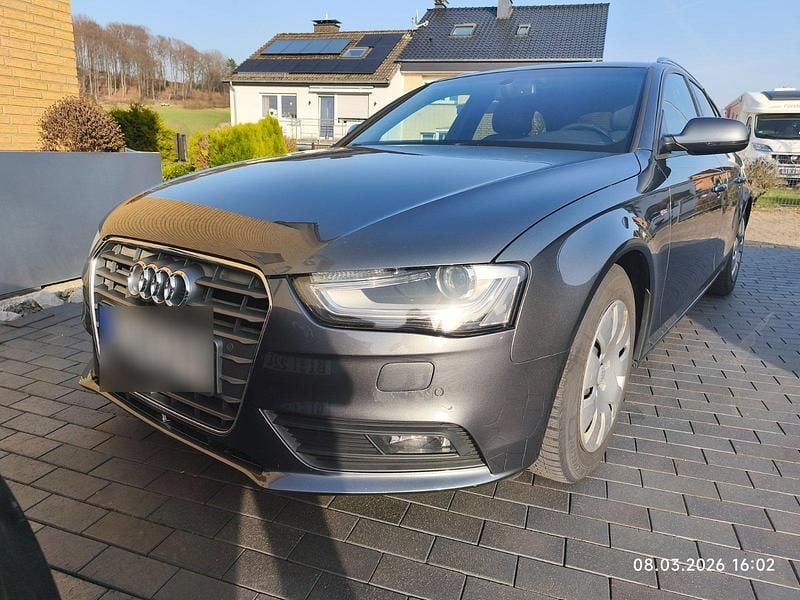 Gebraucht Audi A4 S-Line 170 PS (125 kW) 2013 Grau Kombi