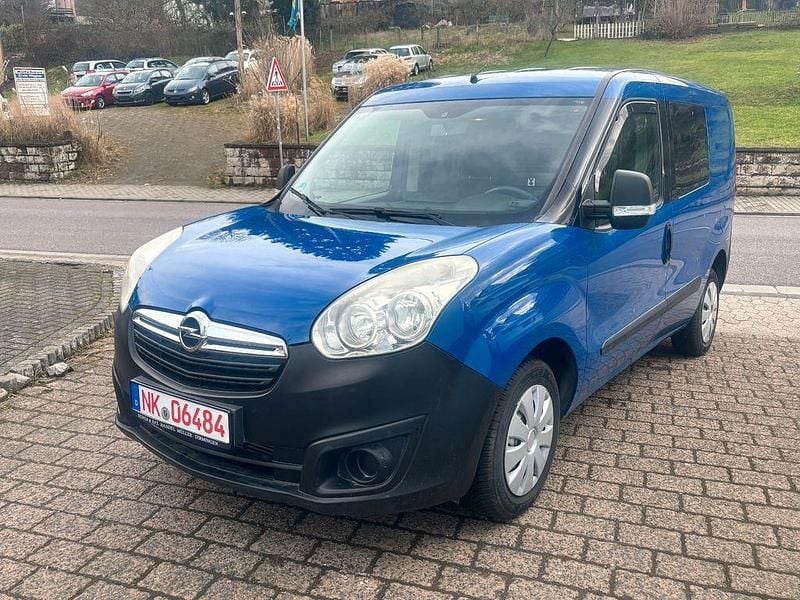 Gebraucht Opel Combo 90 PS (66 kW) 2012 Blau Van / Kleinbus