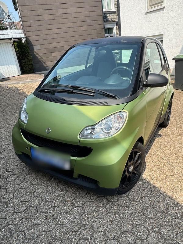 Grün Gebraucht 2011 Smart ForTwo Coupé Coupé | 3.400 € (Superpreis) - Bild 1/4