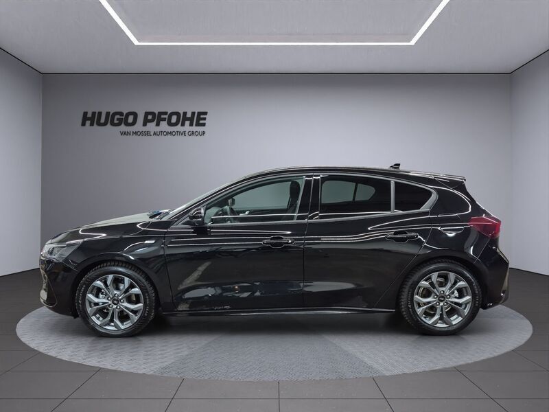 Gebraucht Ford Focus ST-Line X 155 PS (114 kW) 2024 Agate black metallic Limousine