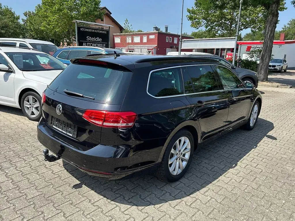 Gebraucht VW Passat Comfortline 150 PS (110 kW) 2017 Schwarz Kombi