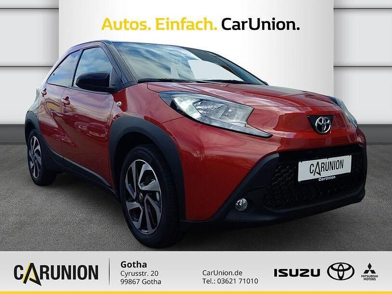 Neu Toyota Aygo 72 PS (52 kW) 2026 2vh chilli red Kleinwagen