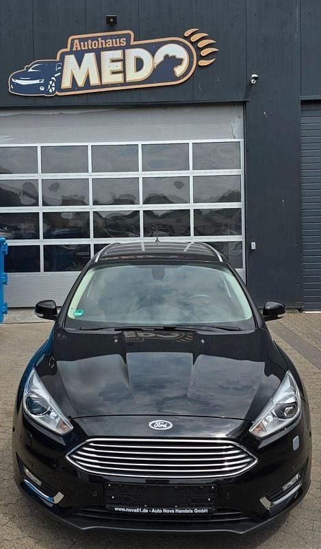 Schwarz Gebraucht 2018 Ford Focus Titanium Kombi | 10.800 € (Superpreis) - Bild 1/4