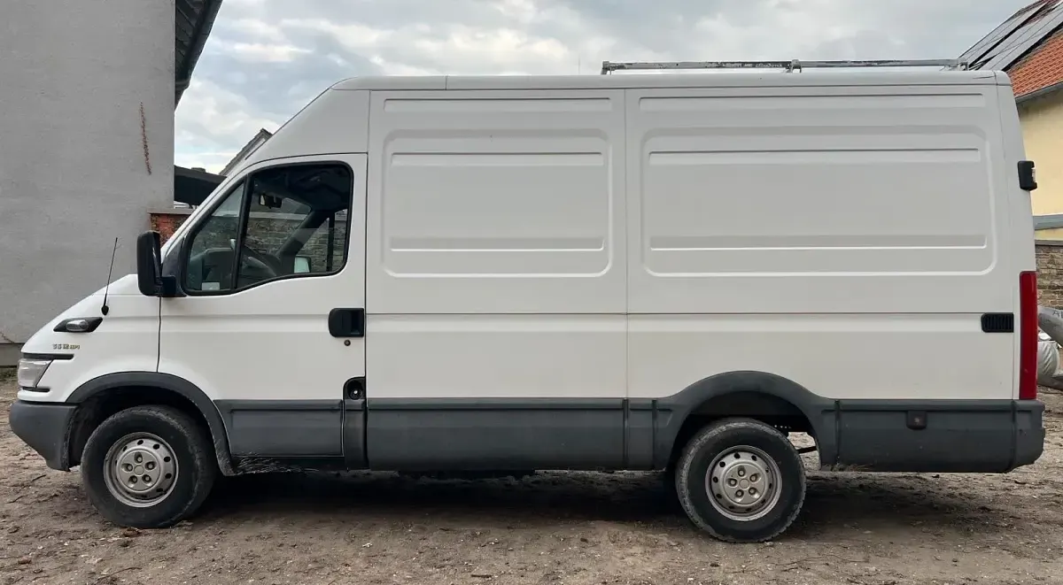 Gebraucht Iveco Daily 2005 Weiß Van / Kleinbus