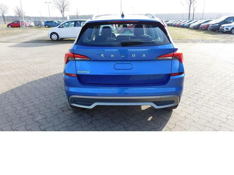 Gebraucht Skoda Kamiq 110 PS (80 kW) 2022 Raceblaumet f5wblau SUV