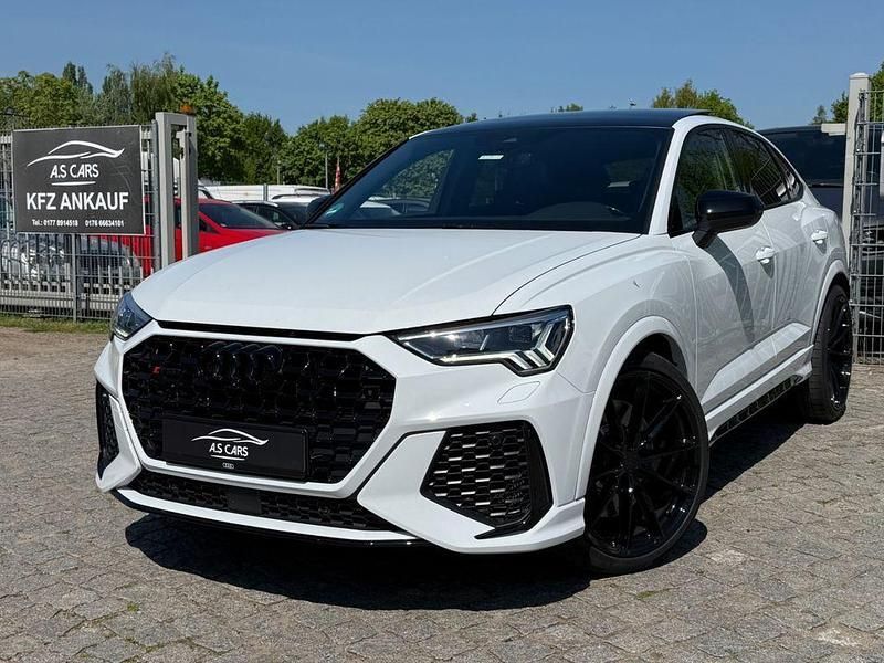 Weiß Gebraucht 2022 Audi RS Q3 Sport SUV | 50.990 € (Guter Preis) - Bild 1/4