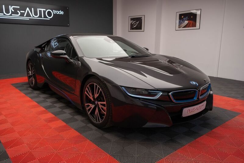 Grau Gebraucht 2018 BMW i8 Basis Coupé | 53.550 € - Bild 1/4