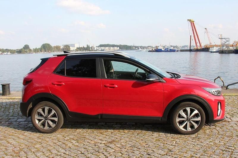 Gebraucht Kia Stonic Vision 101 PS (74 kW) 2021 Rot SUV