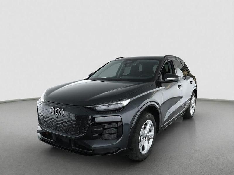 Gebraucht Audi Q6 e-tron Ambiente 185 kW (252 PS) 2025 Manhattangrau SUV