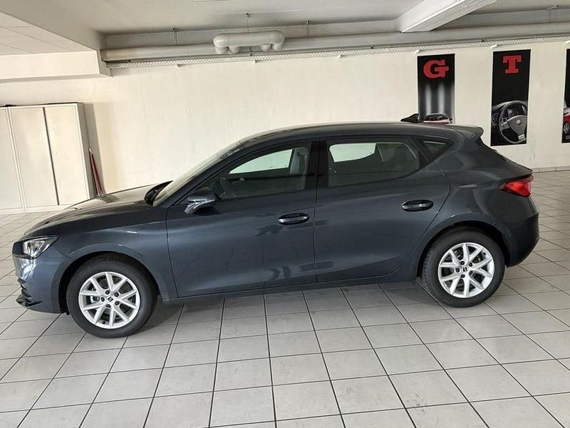 Neu Seat Leon Style 116 PS (85 kW) 2026 Magneticgrau Limousine