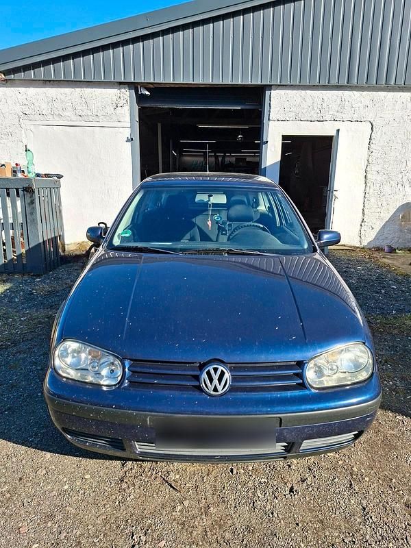 Gebraucht VW Golf IV 101 PS (74 kW) 2003 Blau Limousine