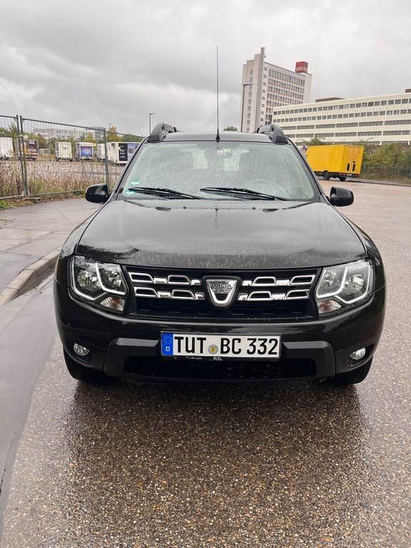 Schwarz Gebraucht 2014 Dacia Duster Celebration SUV | 6.800 € (Fairer Preis) - Bild 1/4